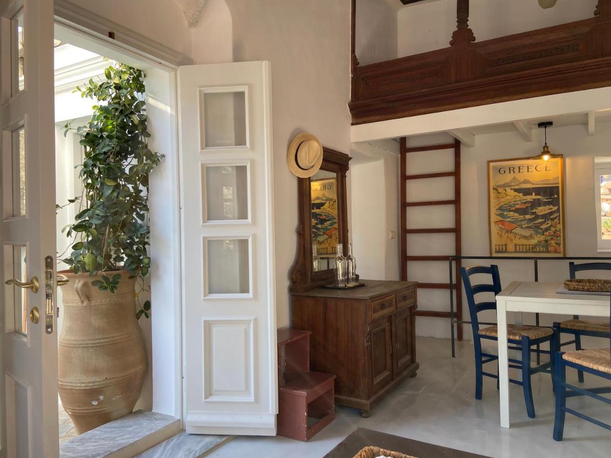 Villa Little Blue In Chorio, Sými Esterno foto