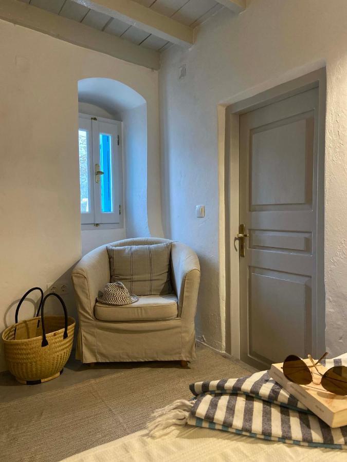 Villa Little Blue In Chorio, Sými Esterno foto