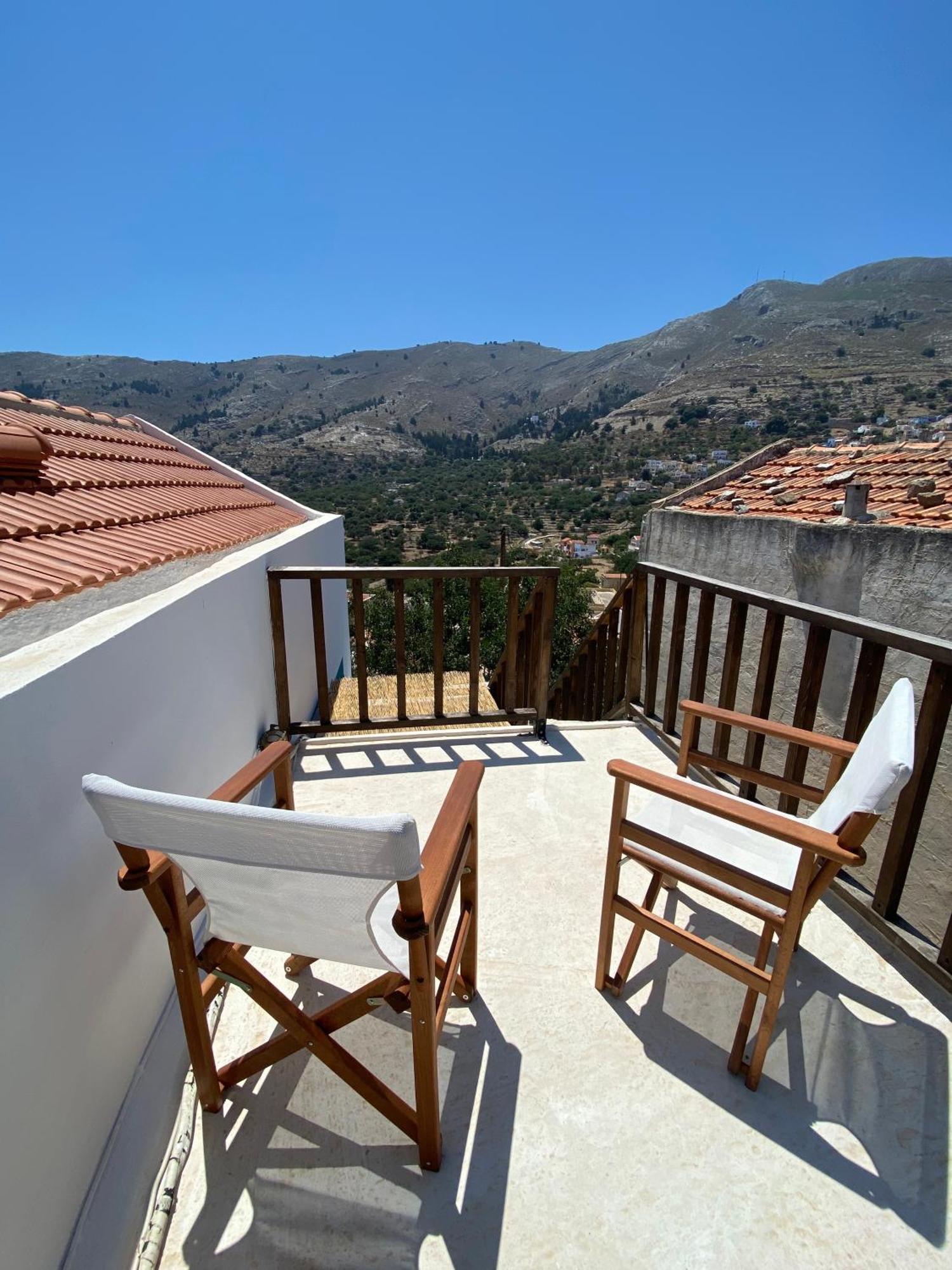 Villa Little Blue In Chorio, Sými Esterno foto